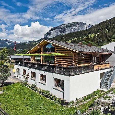 Hotel Ustria Parlatsch Trin Экстерьер фото