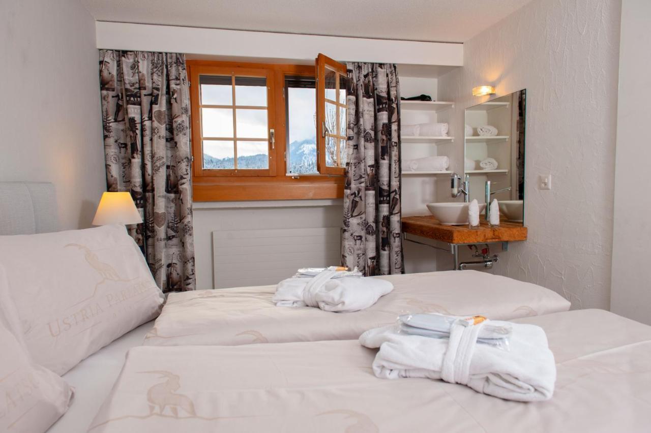 Hotel Ustria Parlatsch Trin Экстерьер фото