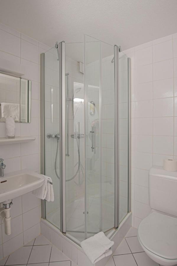 Hotel Ustria Parlatsch Trin Экстерьер фото
