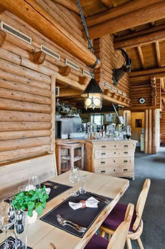 Hotel Ustria Parlatsch Trin Экстерьер фото